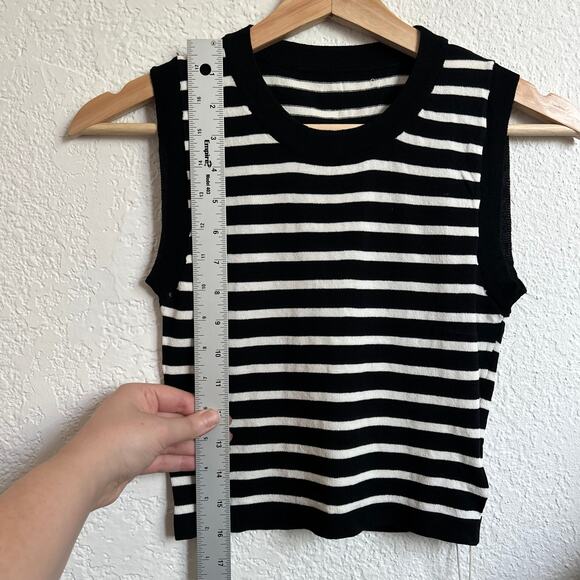 Commense Striped Crop Tank Top XS NWT - Picture 4 of 6